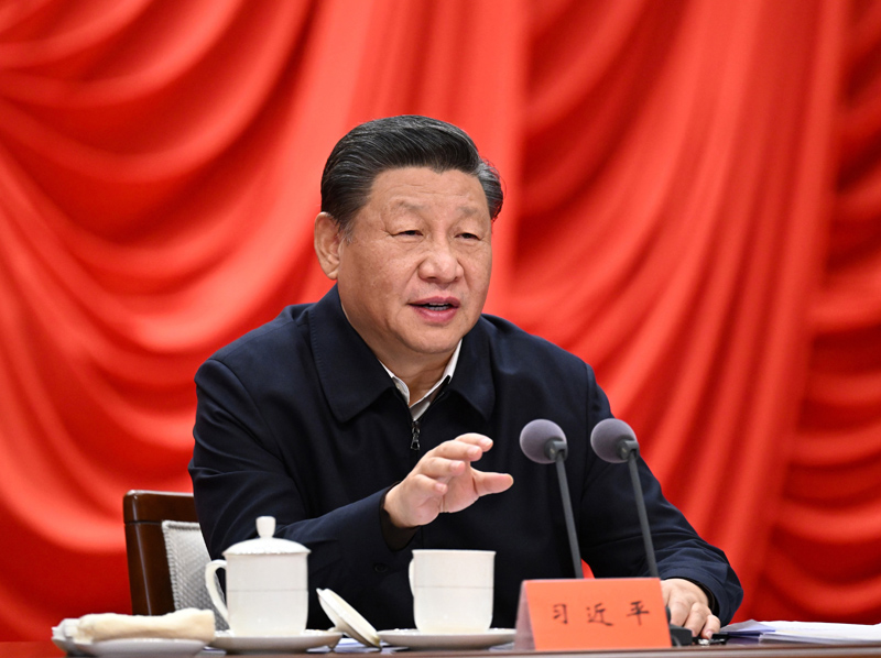 　　1月11日，省部級(jí)主要領(lǐng)導(dǎo)干部學(xué)習(xí)貫徹黨的十九屆六中全會(huì)精神專題研討班在中央黨校（國(guó)家行政學(xué)院）開(kāi)班。中共中央總書(shū)記、國(guó)家主席、中央軍委主席習(xí)近平在開(kāi)班式上發(fā)表重要講話。新華社記者 李學(xué)仁 攝